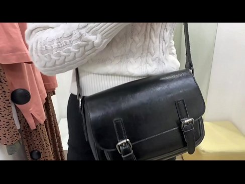 ❤️ Melancap awam perempuan jalang FeralBerry dengan dildo di dalam bilik pemasangan ❌ pelacur pada ms.porno-flix.ru